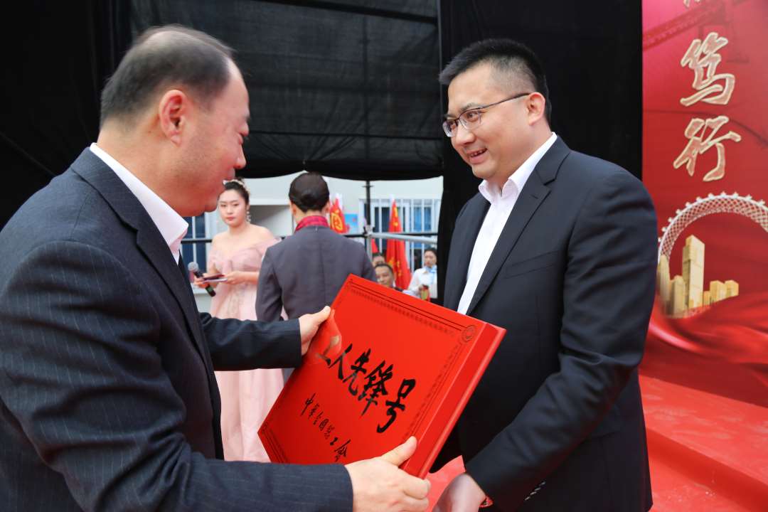 2K7A8602_1198.jpg 2K7A8602_1198.jpg