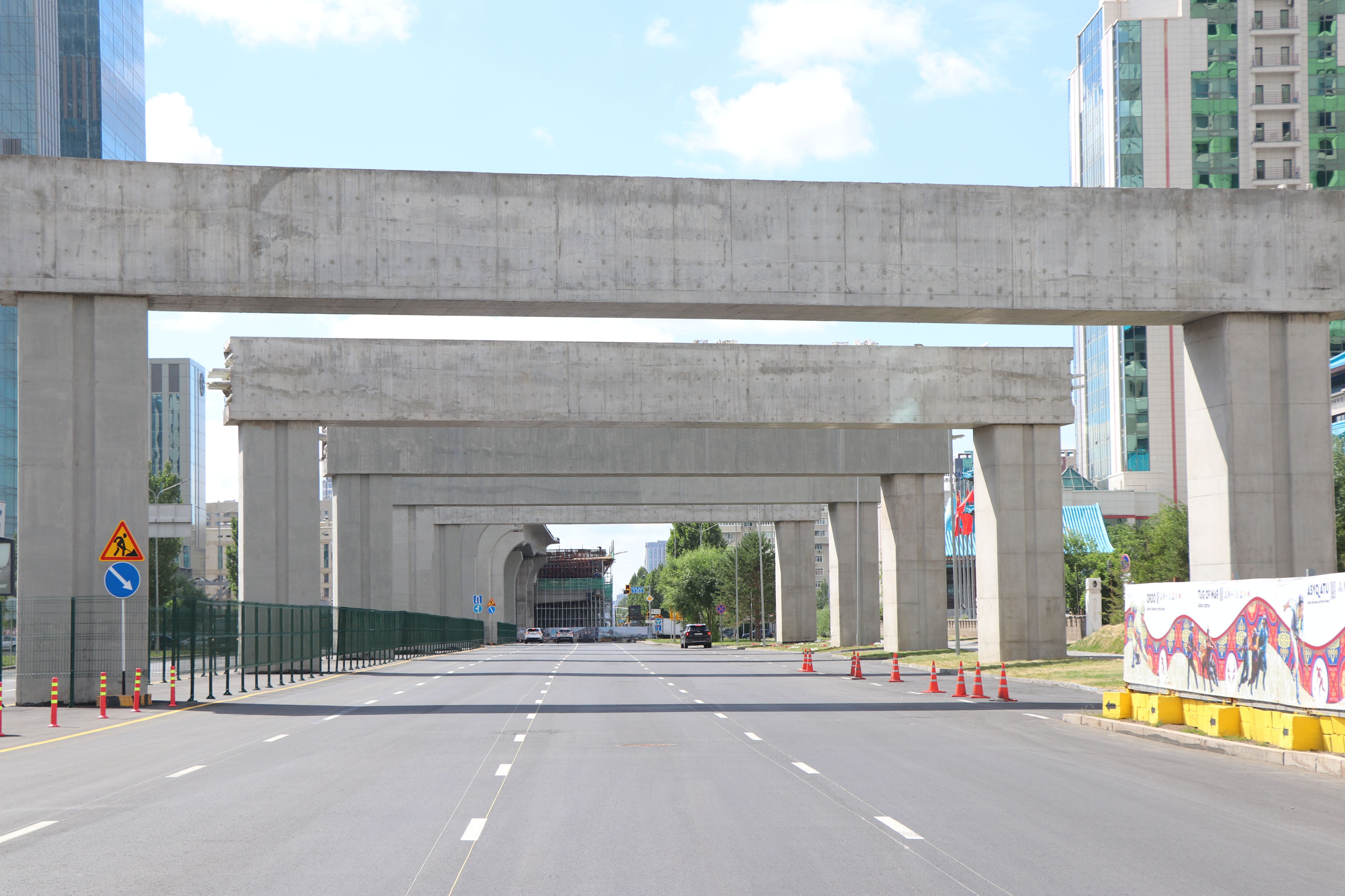 北京大厦盖梁施工 (2).jpg 北京大厦盖梁施工 (2).jpg